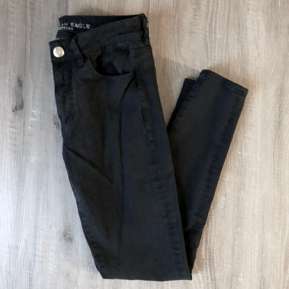 High-Waisted American Eagle Jeggings